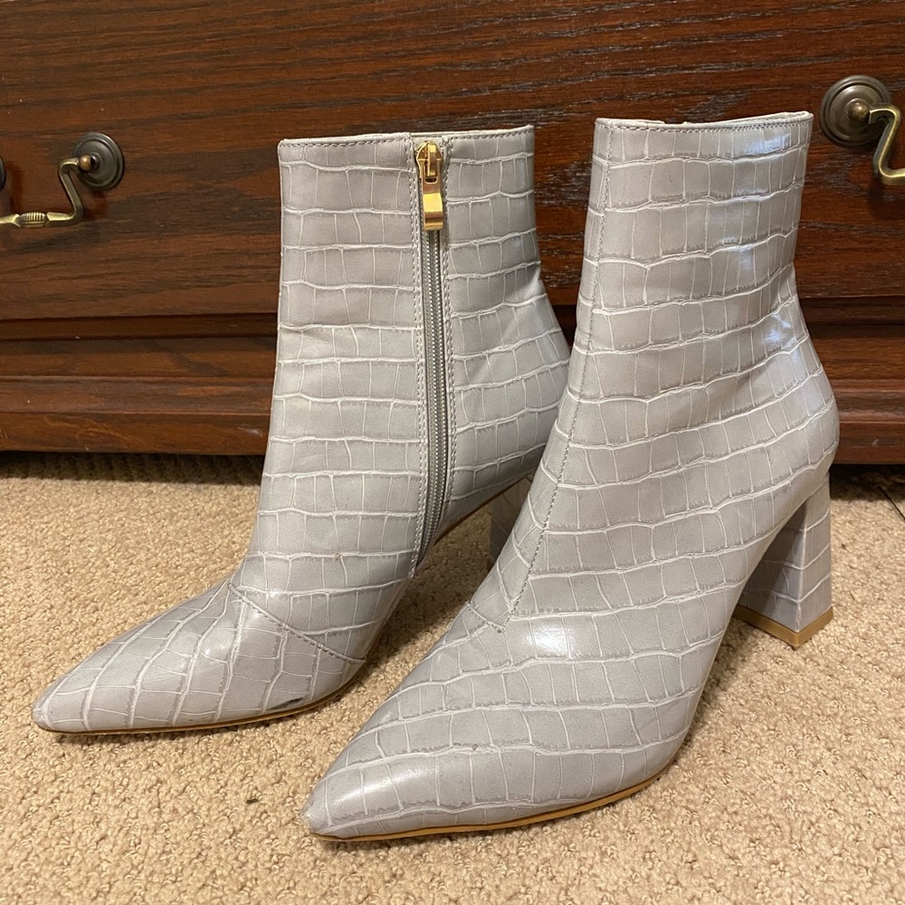 Grey snakeskin Billini boots, size 7
